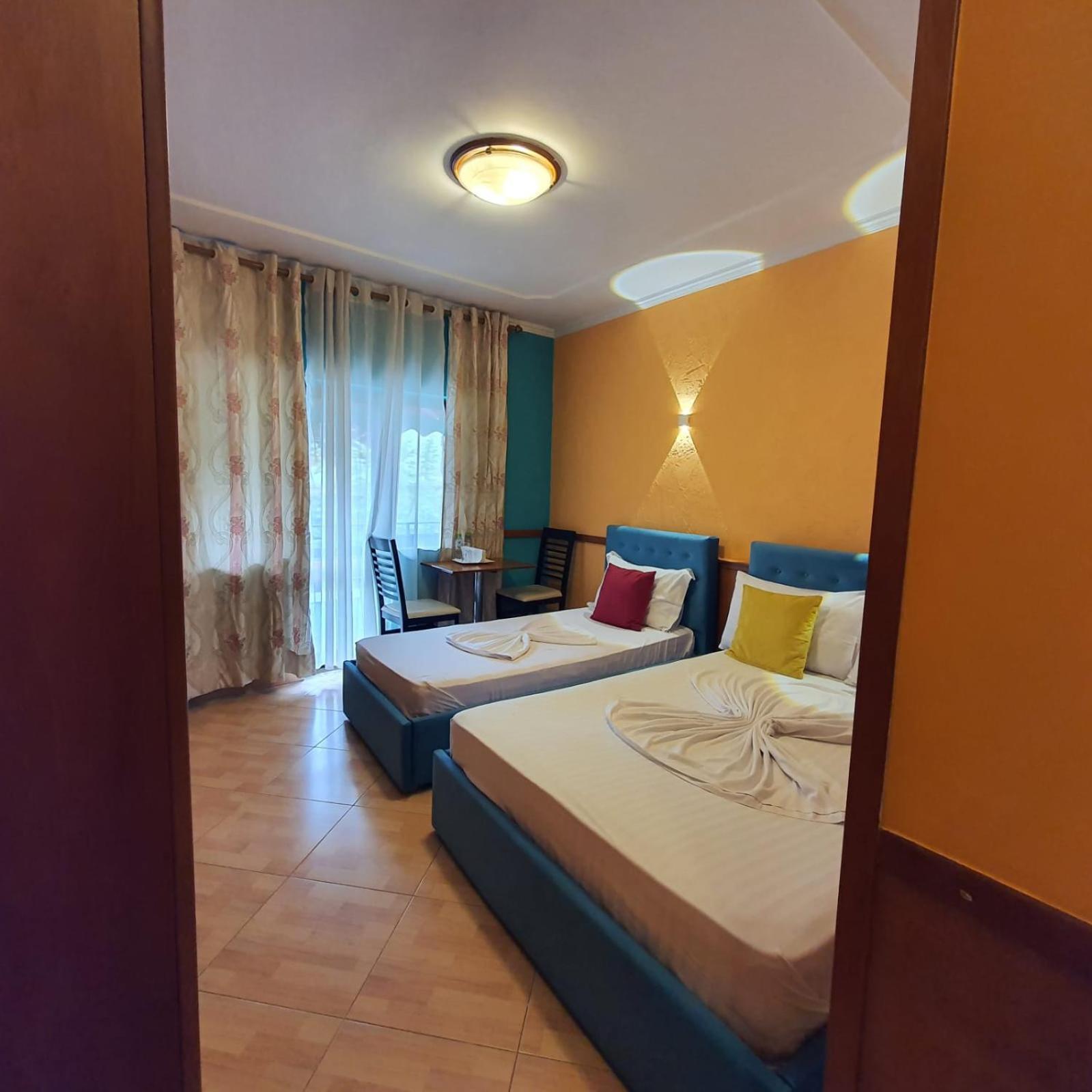 Quick Stop Hotel Tirana Exterior foto
