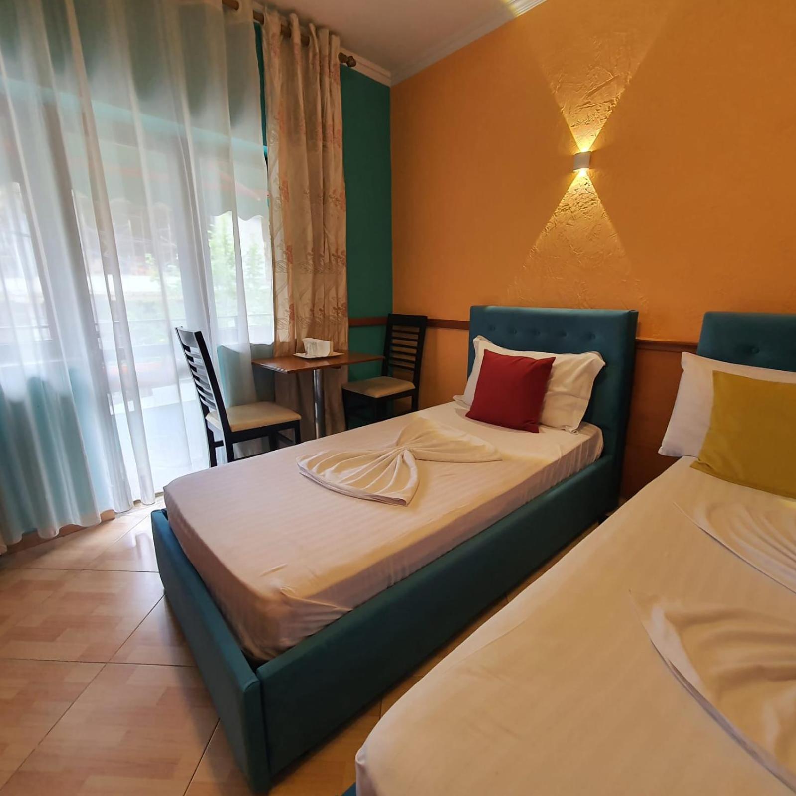 Quick Stop Hotel Tirana Exterior foto